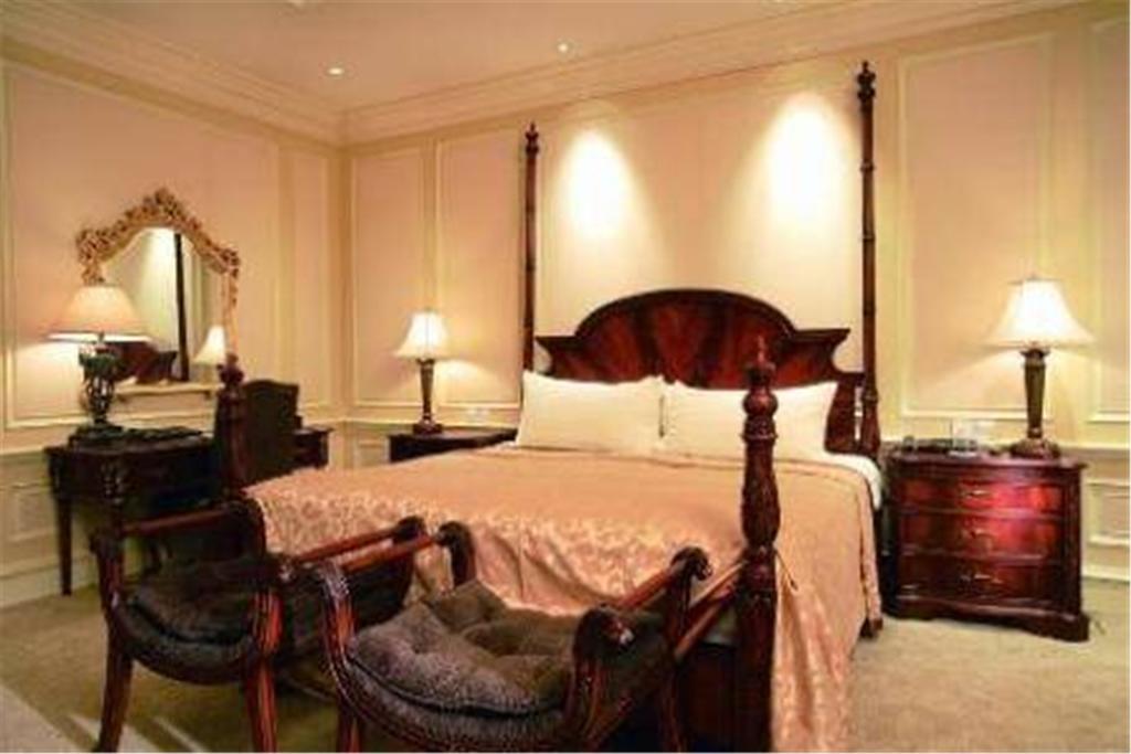Bund Garden Hotel Шанхай Екстериор снимка