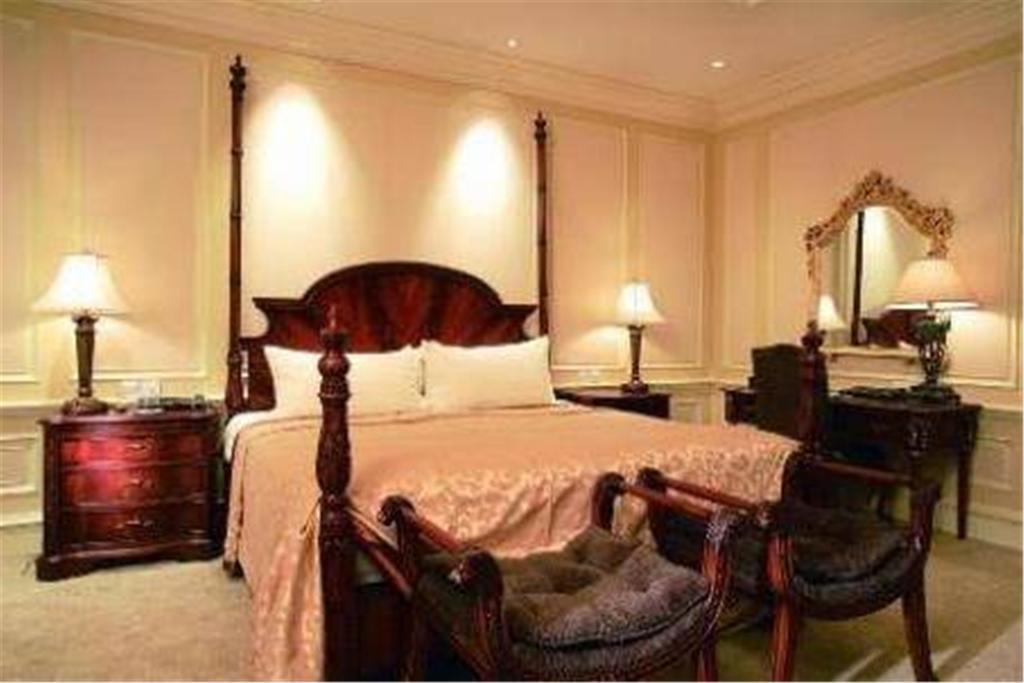 Bund Garden Hotel Шанхай Екстериор снимка